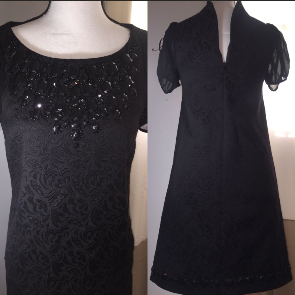 Floral print sequins dress size XS •Kensie